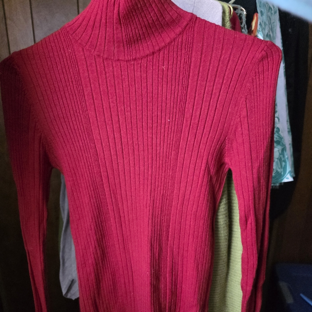 Dolce & Gabbana Red Ribbed Turtleneck Sweater